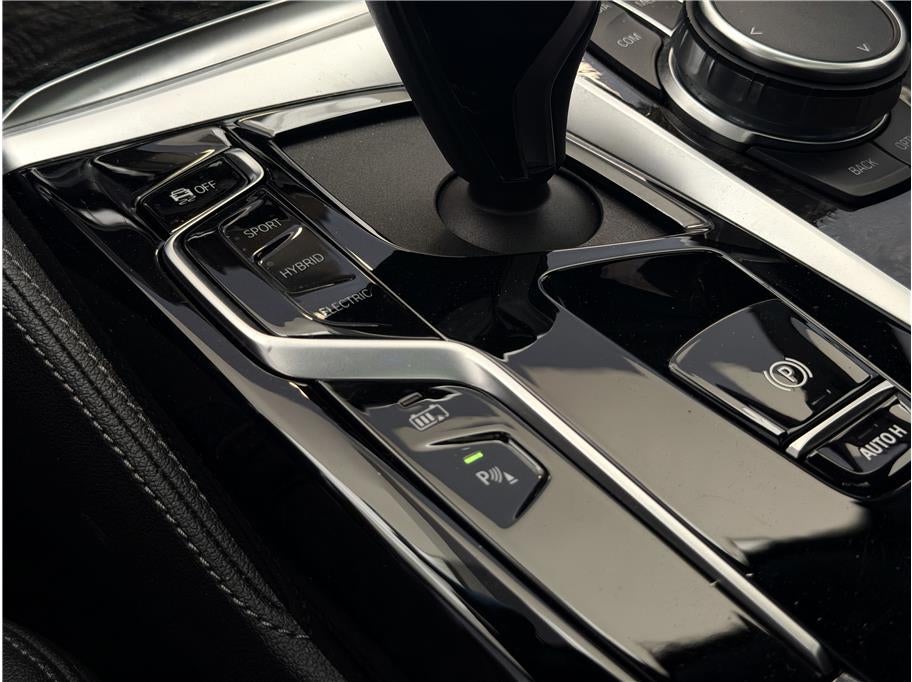 2023 BMW 5 Series 530e Sedan 4D