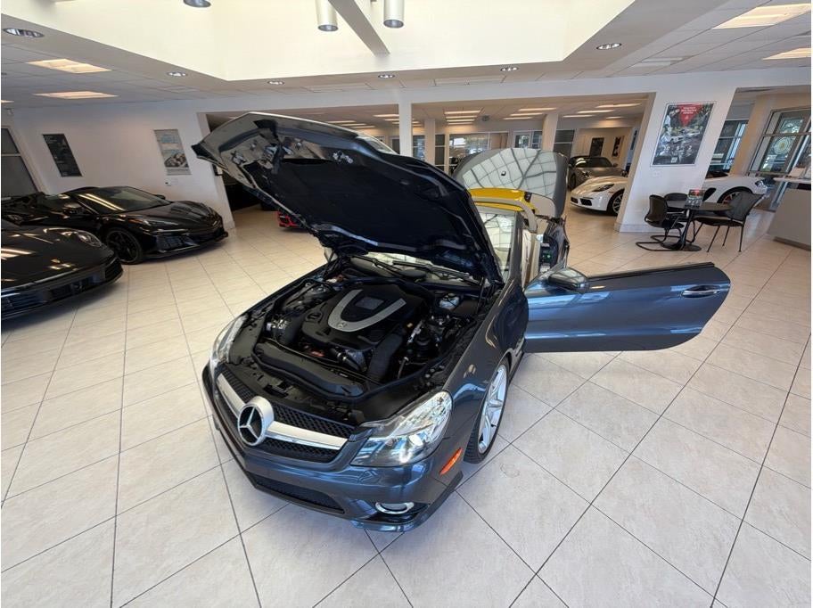 2009 Mercedes-Benz SL-Class SL 550 Roadster 2D