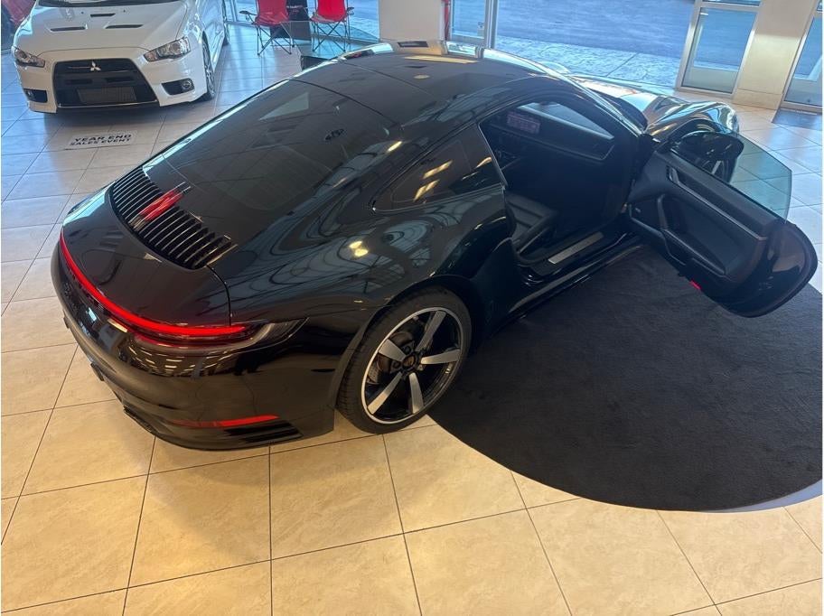 2020 Porsche 911 Carrera Coupe 2D