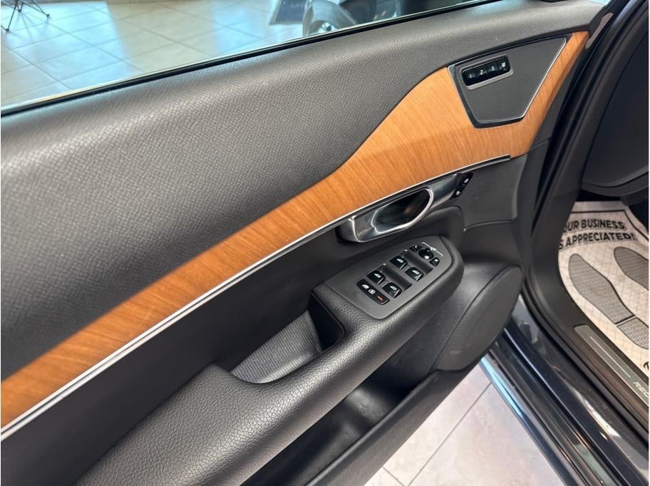 2021 Volvo XC90 T8 Inscription Expression Recharge Plug-In Hybrid Sport Utility 4D
