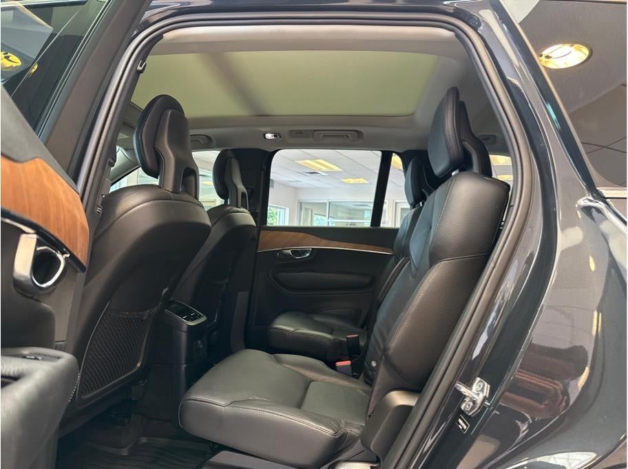 2021 Volvo XC90 T8 Inscription Expression Recharge Plug-In Hybrid Sport Utility 4D