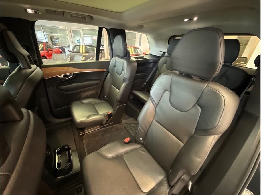 2021 Volvo XC90 T8 Inscription Expression Recharge Plug-In Hybrid Sport Utility 4D