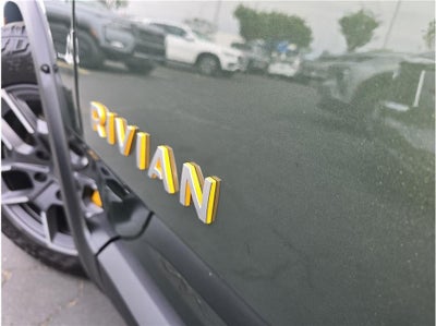 2024 Rivian R1S Quad Large Sport Utility 4D
