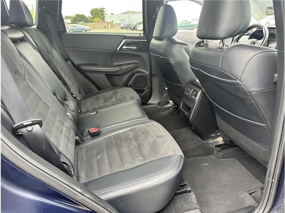 2024 Mitsubishi Outlander SE Sport Utility 4D