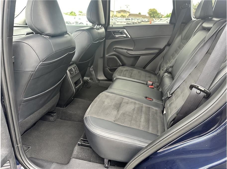 2024 Mitsubishi Outlander SE Sport Utility 4D