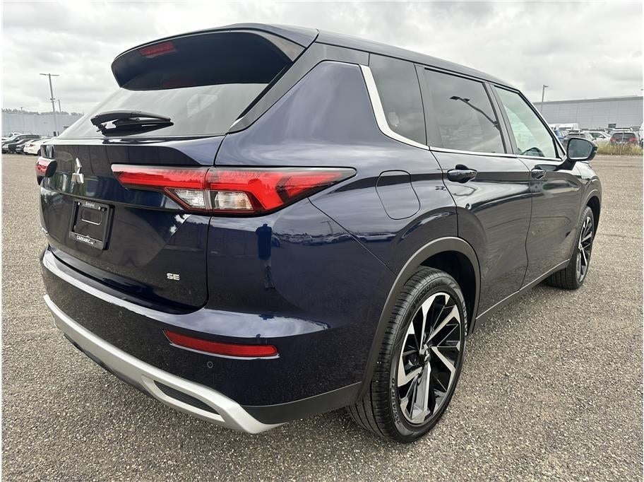 2024 Mitsubishi Outlander SE Sport Utility 4D