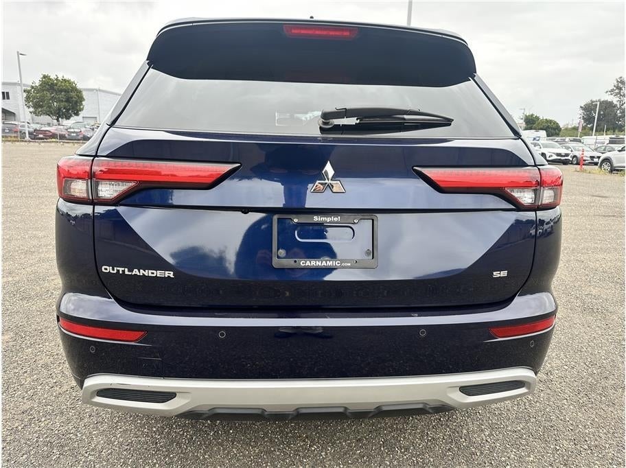 2024 Mitsubishi Outlander SE Sport Utility 4D