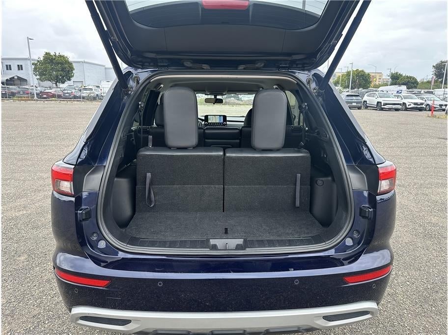2024 Mitsubishi Outlander SE Sport Utility 4D