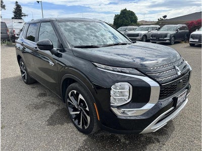2024 Mitsubishi Outlander PHEV SE Sport Utility 4D