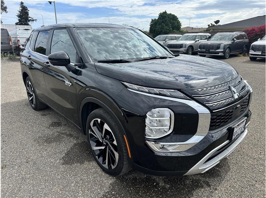2024 Mitsubishi Outlander PHEV SE Sport Utility 4D