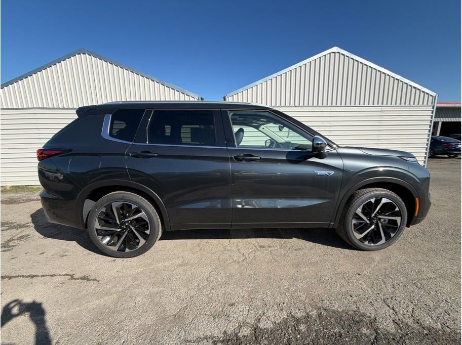 2025 Mitsubishi Outlander PHEV SEL