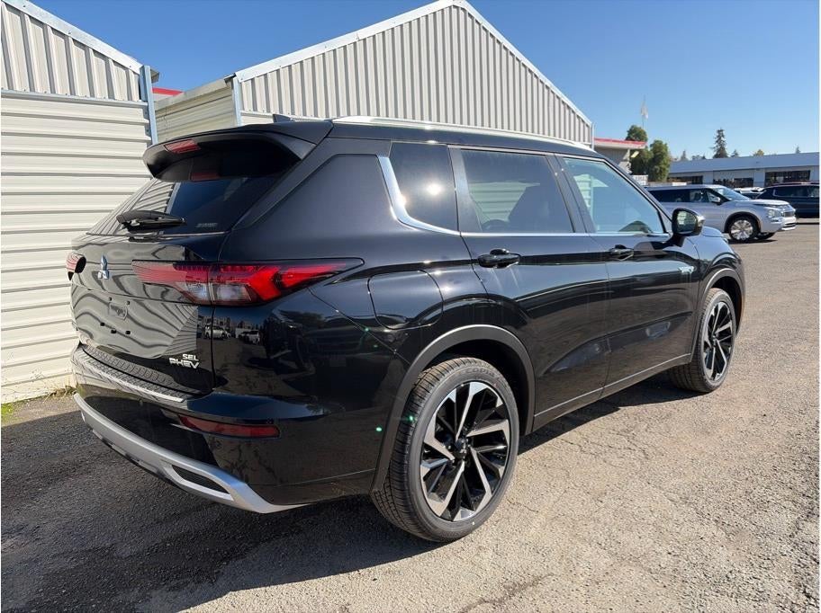 2025 Mitsubishi Outlander PHEV SEL