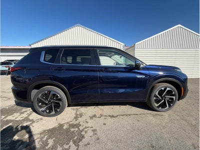 2025 Mitsubishi Outlander PHEV SEL