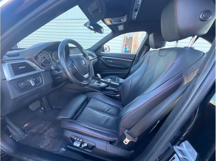 2018 BMW 3 Series 330i Sedan 4D