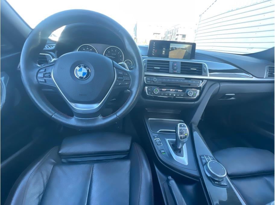 2018 BMW 3 Series 330i Sedan 4D