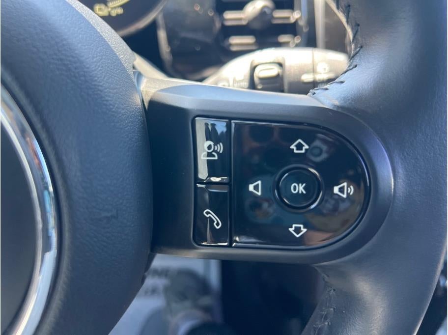 2023 MINI Hardtop 2 Door Cooper SE Hatchback 2D