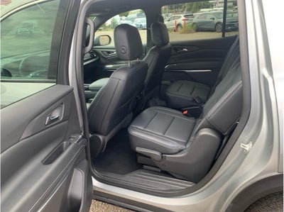2025 Chevrolet Traverse LT Sport Utility 4D