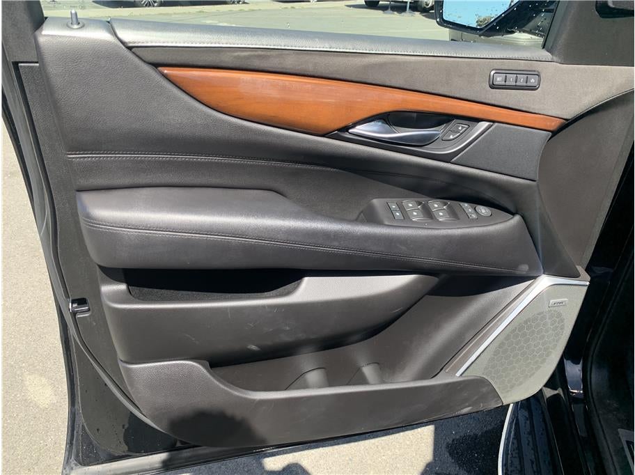 2018 Cadillac Escalade Luxury Sport Utility 4D