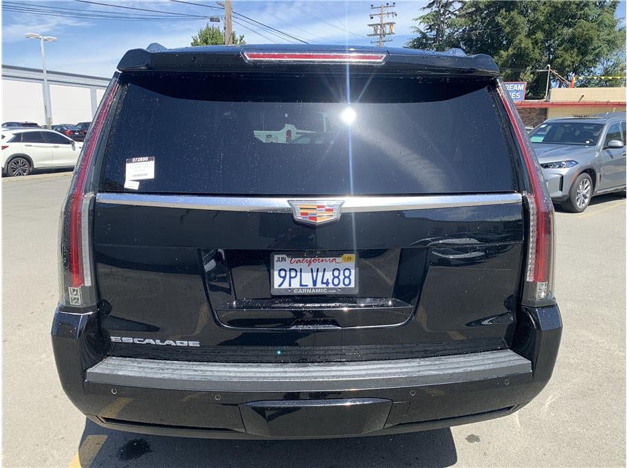 2018 Cadillac Escalade Luxury Sport Utility 4D