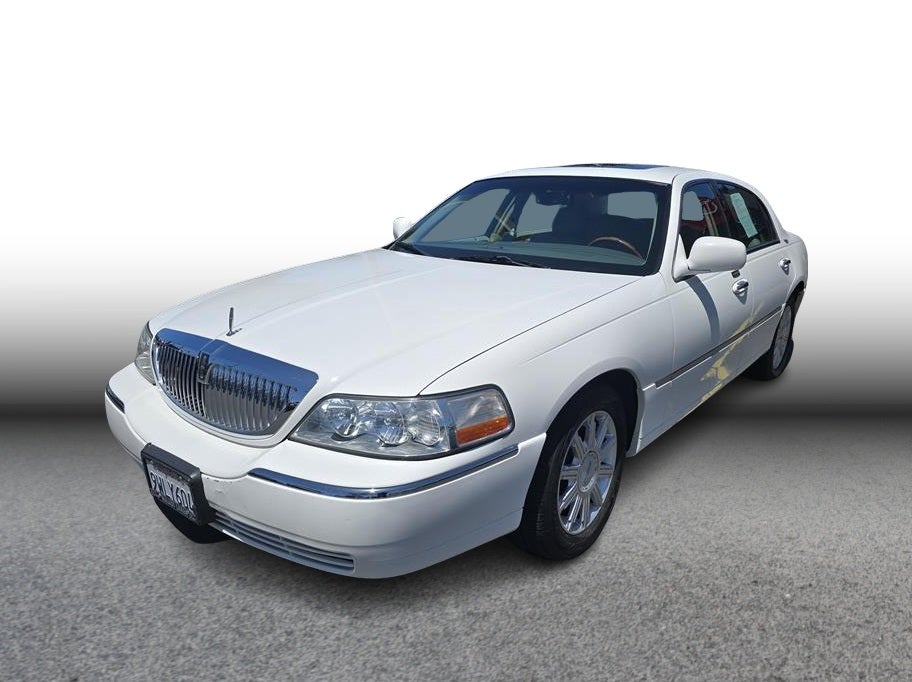 2007 Lincoln Town Car Signature Limited Sedan 4D