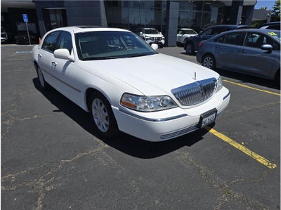 2007 Lincoln Town Car Signature Limited Sedan 4D