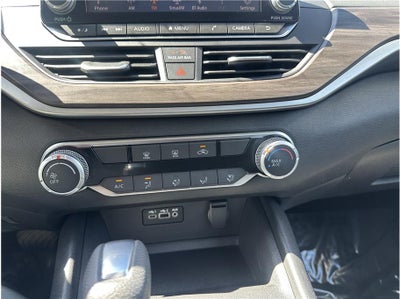 2025 Nissan Altima 2.5 SV Sedan 4D