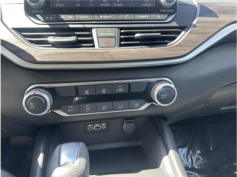 2025 Nissan Altima 2.5 SV Sedan 4D