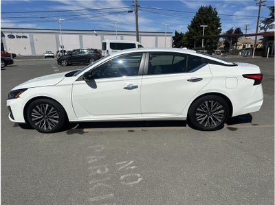 2025 Nissan Altima 2.5 SV Sedan 4D