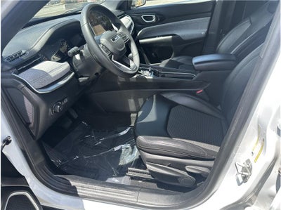 2024 Jeep Compass Latitude Sport Utility 4D