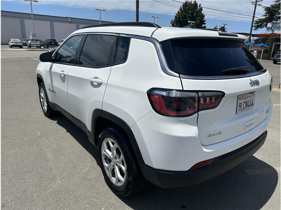 2024 Jeep Compass Latitude Sport Utility 4D