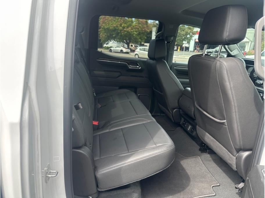 2024 GMC Sierra 1500 Crew Cab SLT Pickup 4D 5 3/4 ft