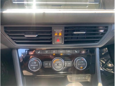 2024 Volkswagen Jetta 1.5T SE Sedan 4D