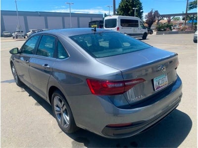 2024 Volkswagen Jetta 1.5T SE Sedan 4D