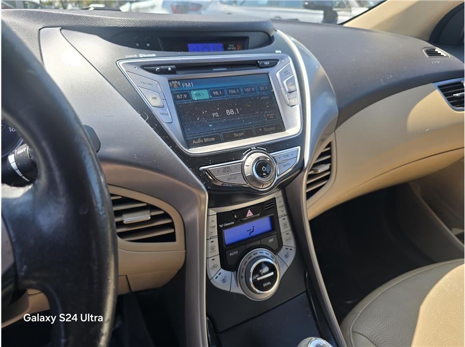 2013 Hyundai ELANTRA Limited Sedan 4D