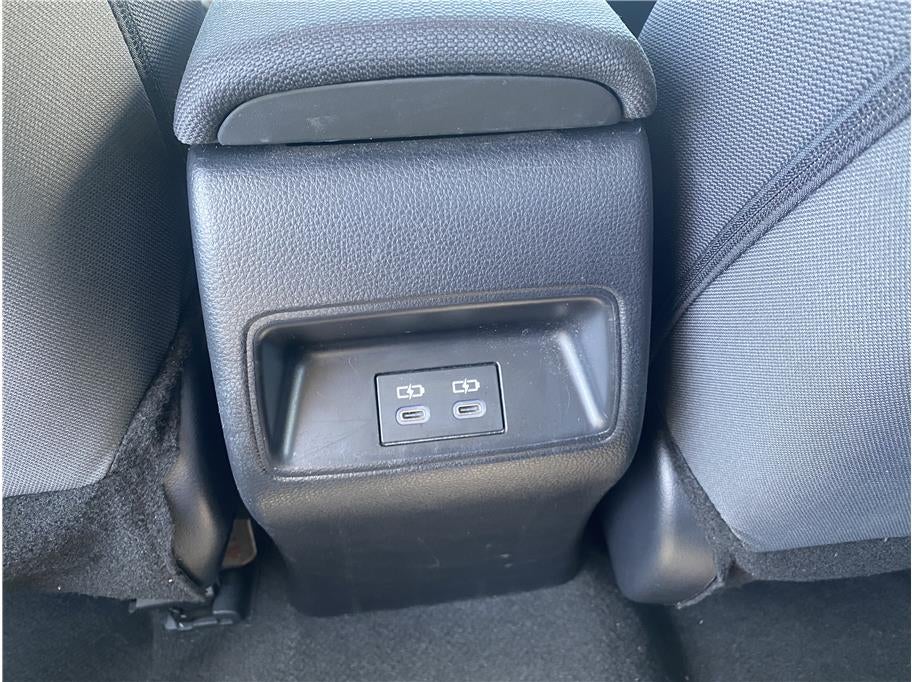 2024 Toyota Corolla LE Sedan 4D
