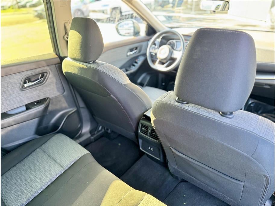 2023 Nissan Rogue SV (2023.5) Sport Utility 4D