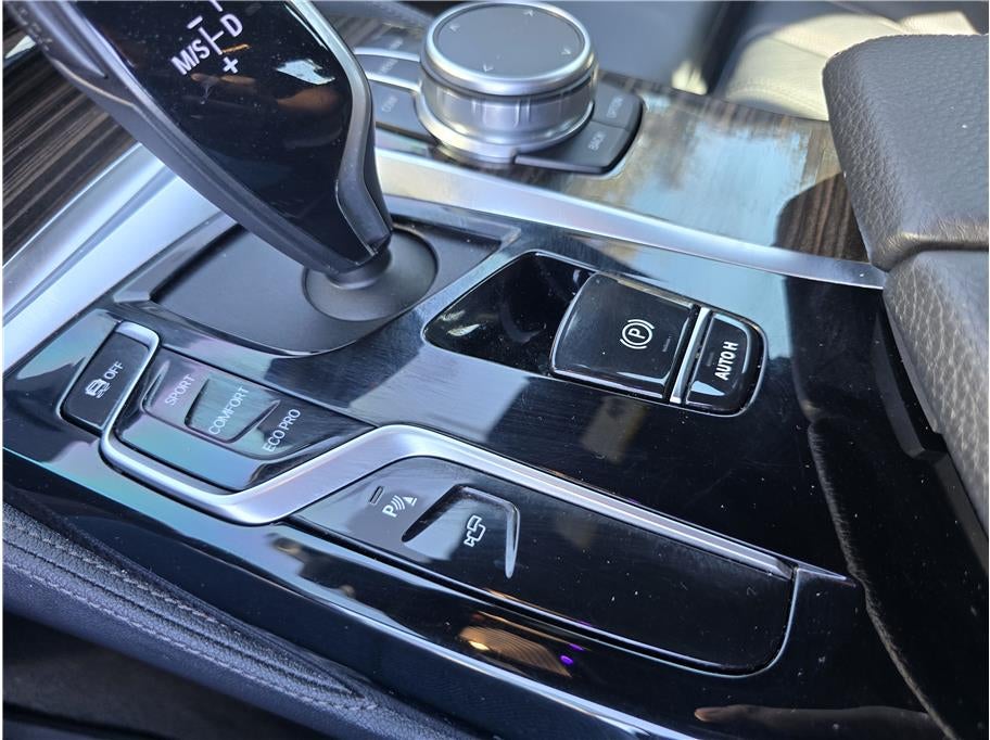 2021 BMW 5 Series 540i Sedan 4D