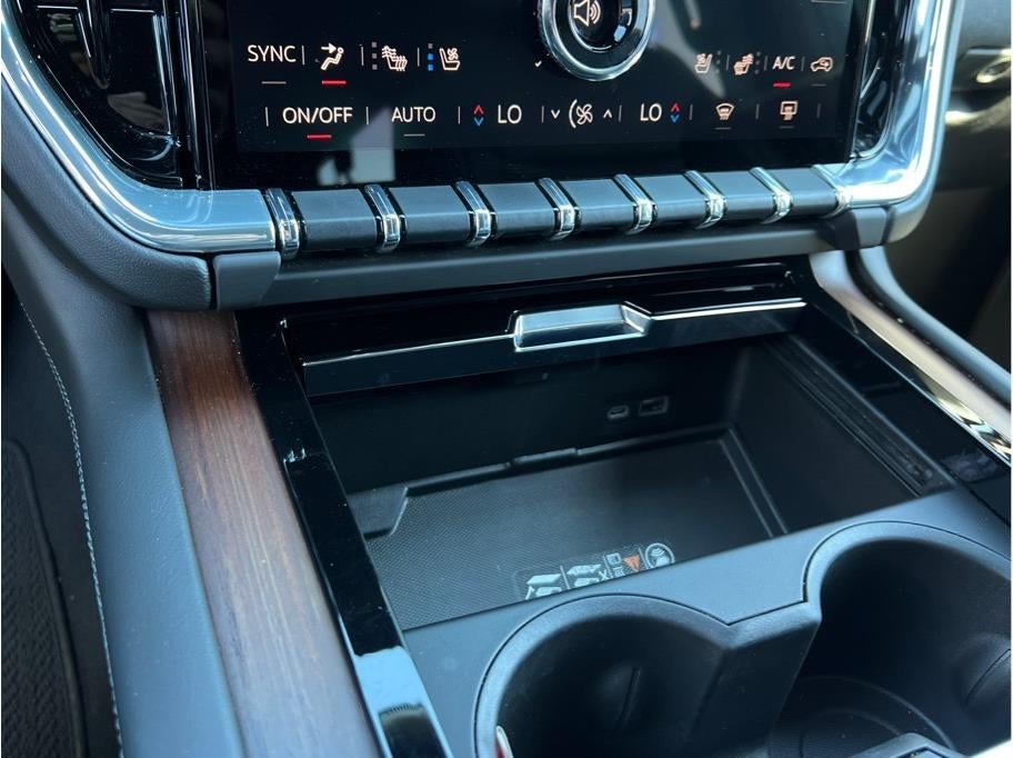 2025 GMC Yukon XL Denali Sport Utility 4D