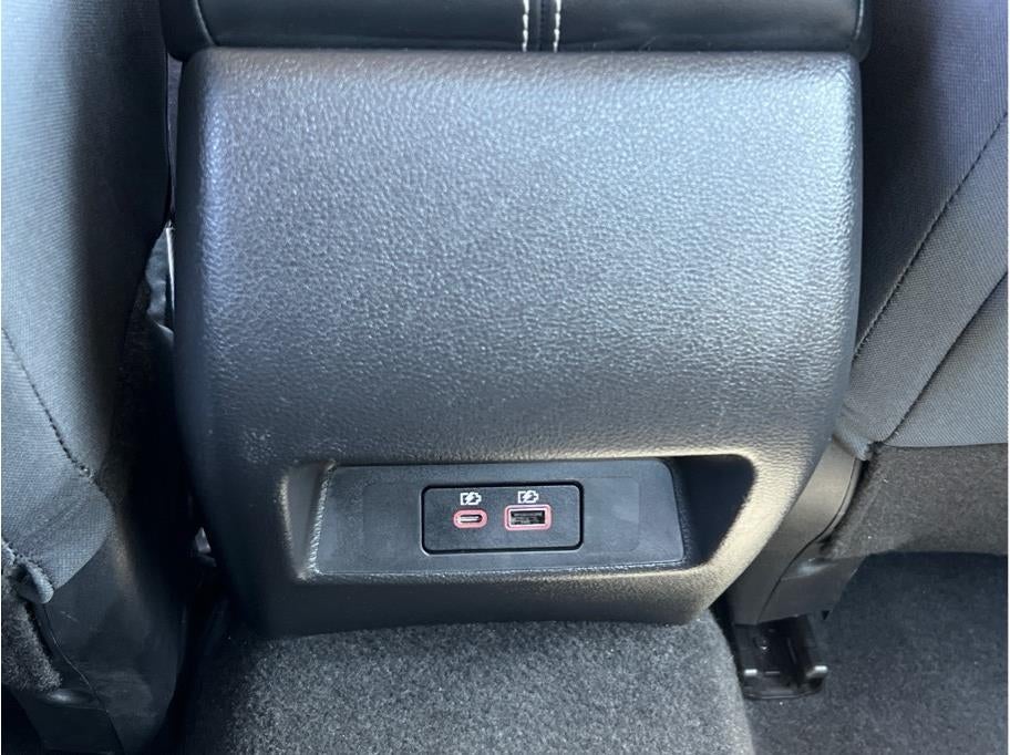 2025 Nissan Altima 2.5 SV Sedan 4D