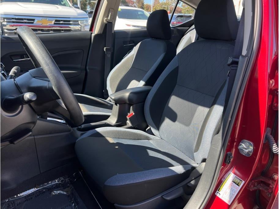 2025 Nissan Versa SV Sedan 4D