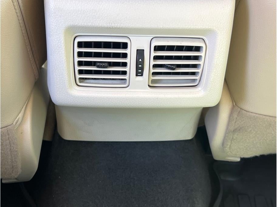 2018 Toyota Camry Hybrid XLE Sedan 4D