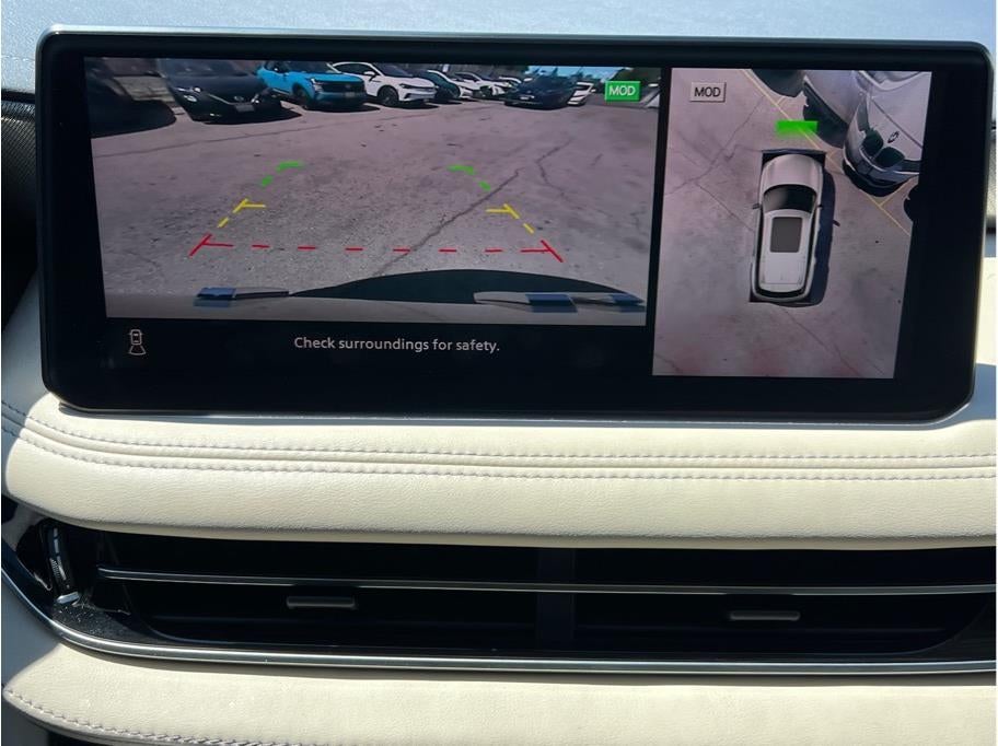 2023 INFINITI QX60 LUXE Sport Utility 4D