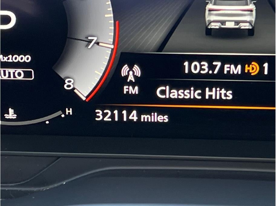 2023 INFINITI QX60 LUXE Sport Utility 4D