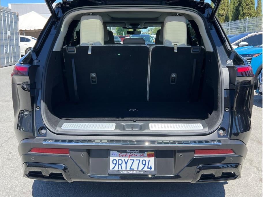 2023 INFINITI QX60 LUXE Sport Utility 4D