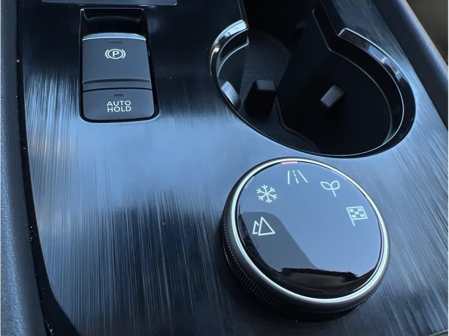 2024 Nissan Rogue SL Sport Utility 4D