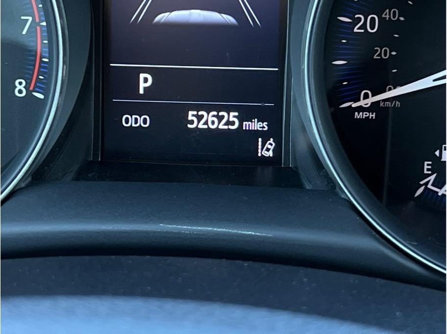 2021 Toyota C-HR XLE Sport Utility 4D
