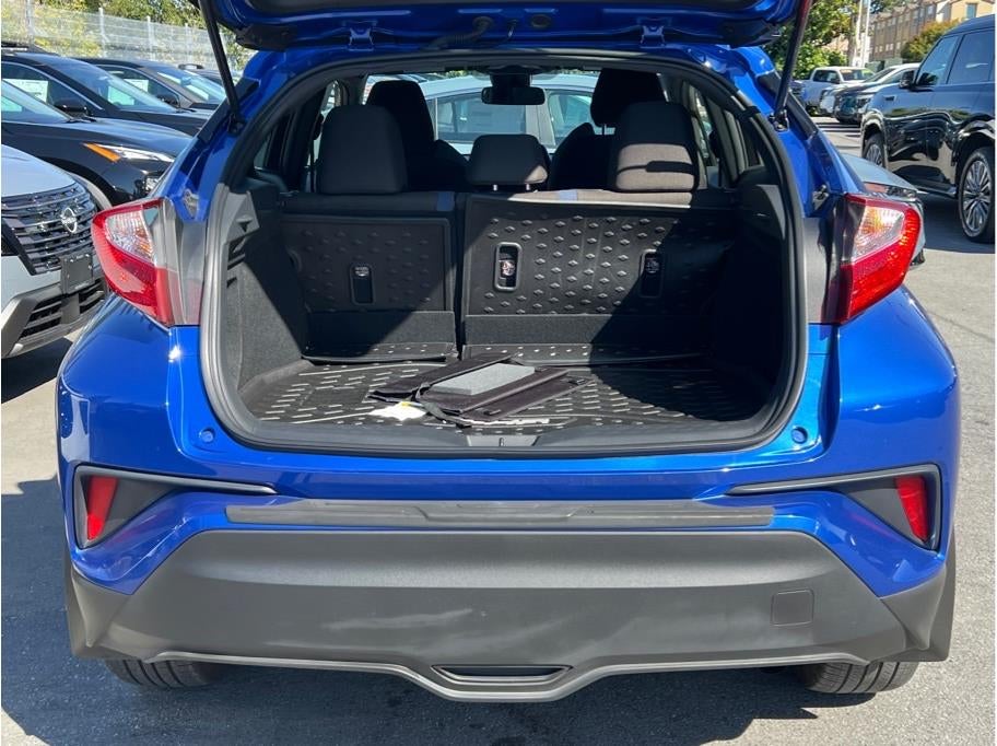 2021 Toyota C-HR XLE Sport Utility 4D