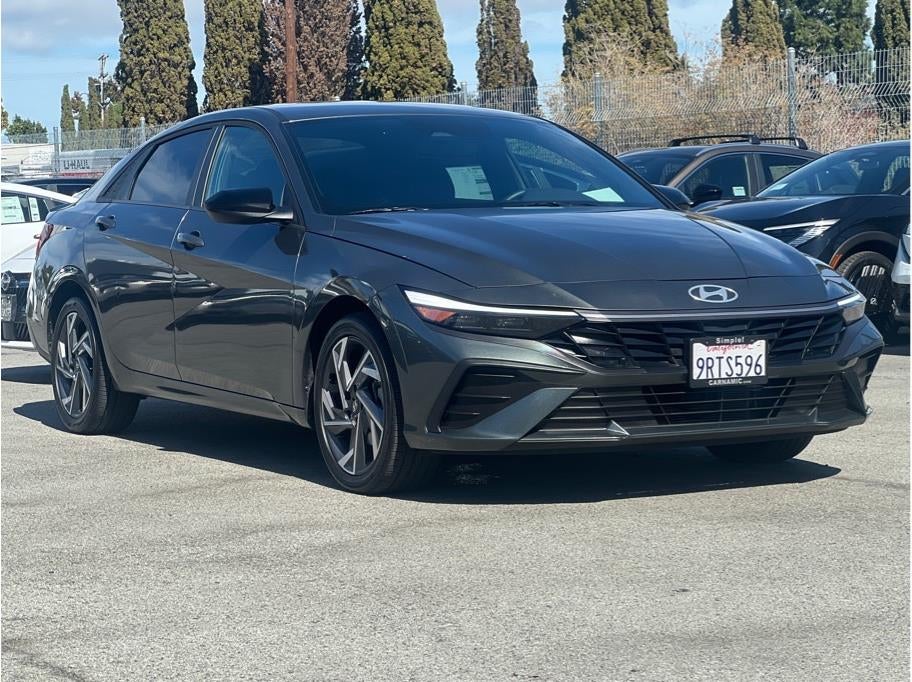 2025 Hyundai ELANTRA HYBRID SEL Sport HEV Sedan 4D