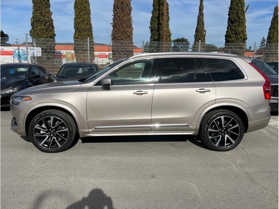 2023 Volvo XC90 B6 Plus Bright Theme Sport Utility 4D
