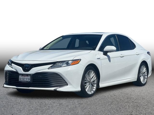 2018 Toyota Camry Hybrid XLE Sedan 4D